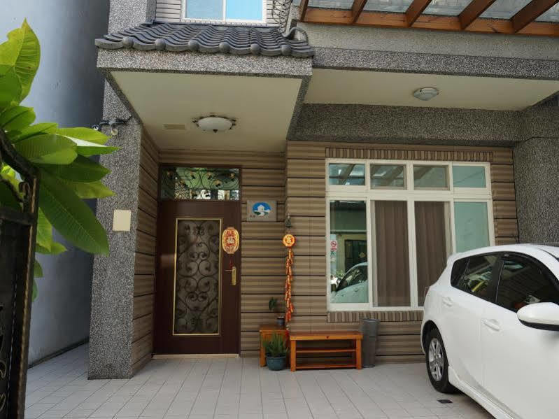 花蓮密絲朵包棟民宿 6-14人 Città di Hualien Esterno foto