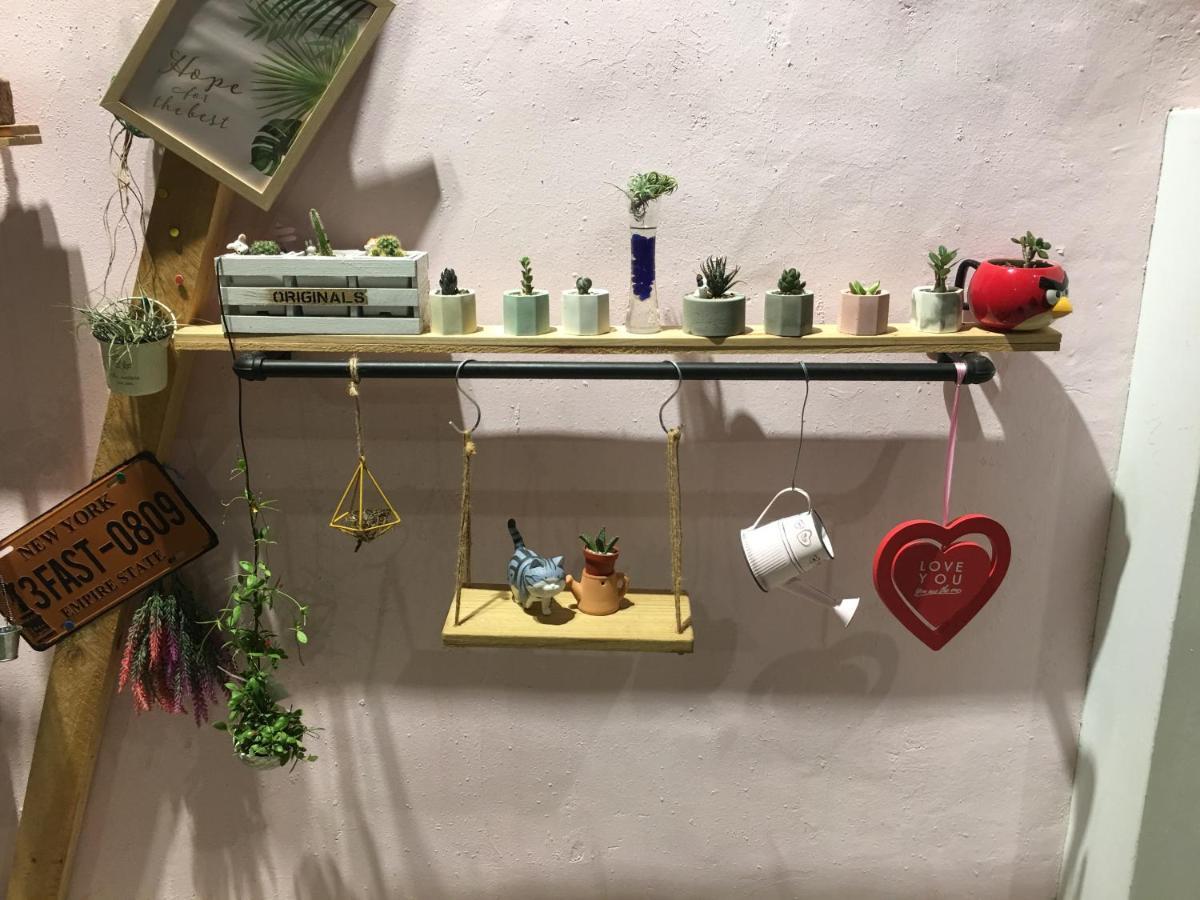 花蓮密絲朵包棟民宿 6-14人 Città di Hualien Esterno foto